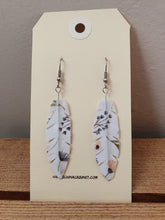 Load image into Gallery viewer, Washi Feather Style Earrings © - Wildflower
